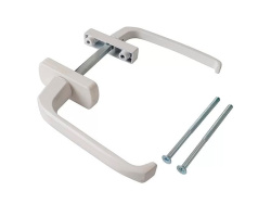 assim-balkon-garnitur-bely1-800x600