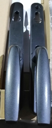 Компл.ручек BREMEN 92/8 мм BLACK RAL 9005
